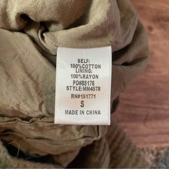 Le Lis Collection Gauzy Cotton Romper Size Small - Picture 4 of 4